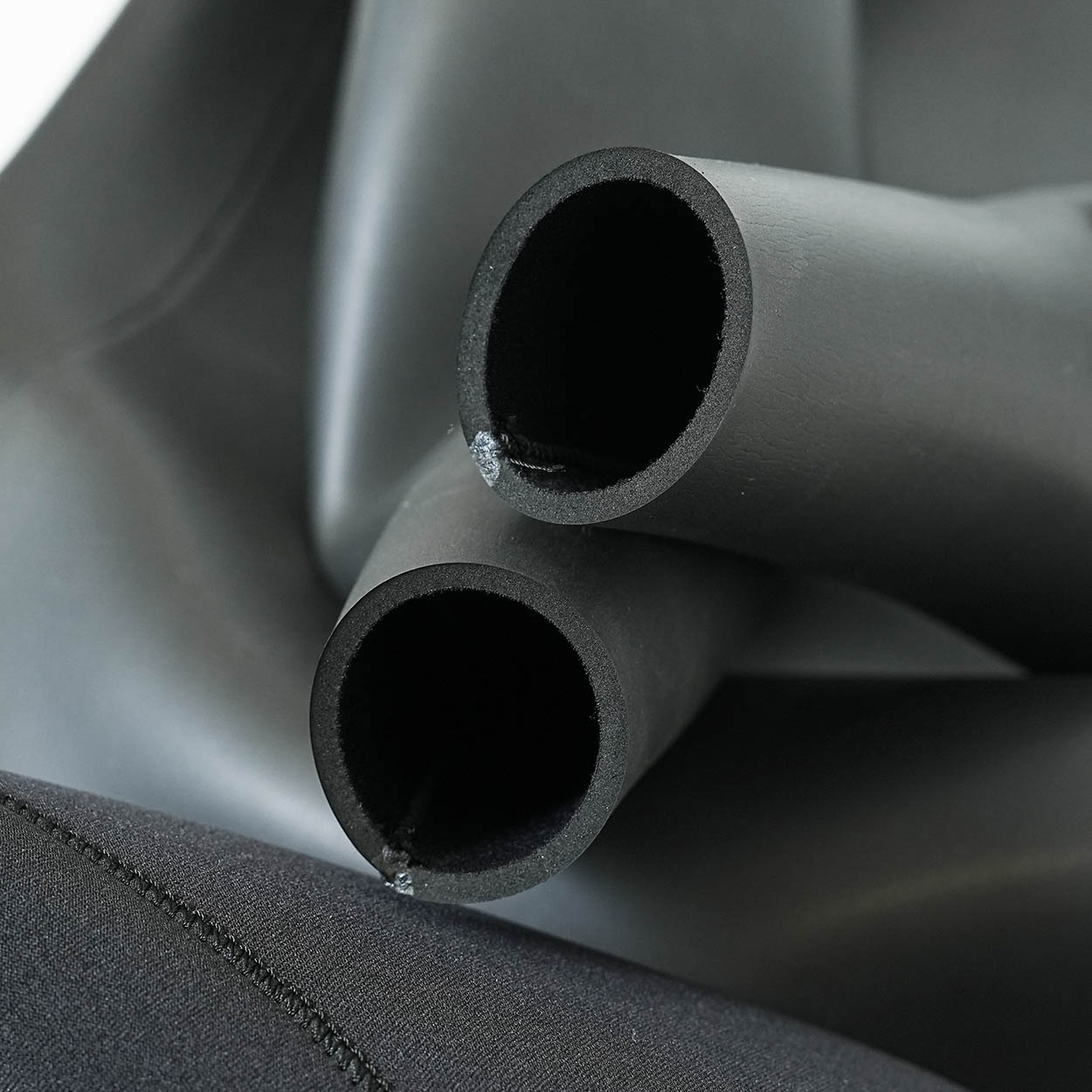 セミオーダー（受注生産） CRAFTSMAN WETSUITS ウェットスーツ セミドライ 5mm / 3mm チェストジップ（フロントジップ） フラットスキン ラバー WARM LIGHT 裏起毛 ユニセックス 日本製 サーフィン 秋冬用
